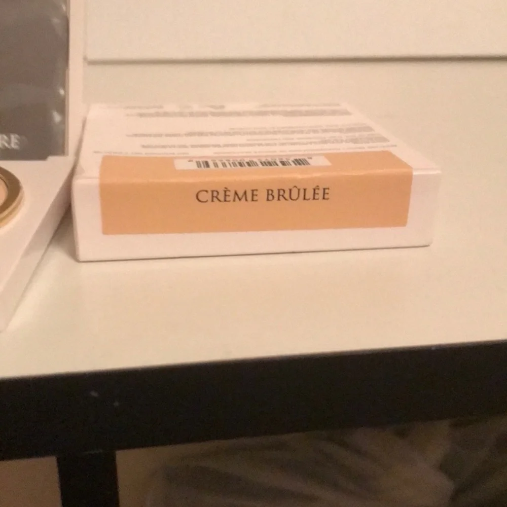 New Artist Couture Multi-Use Beauty Powder crème brûlée